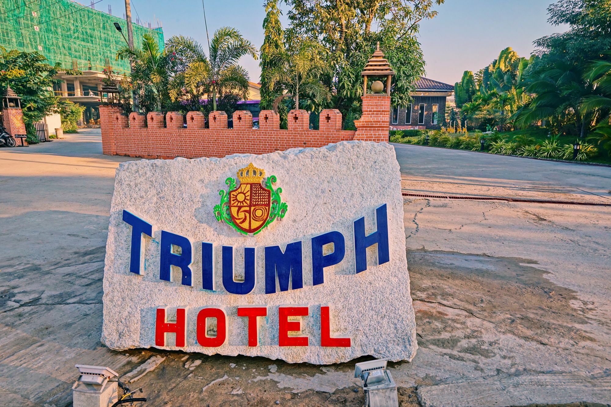 Triumph Hotel Mandalay Exterior foto